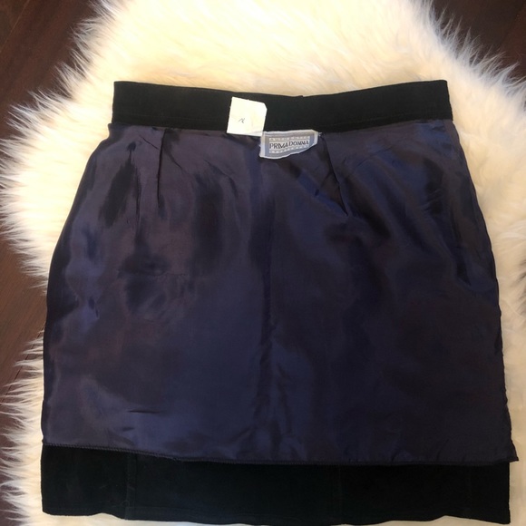 Vintage PRIMA DONNA Real Suede skirt - Picture 9 of 12